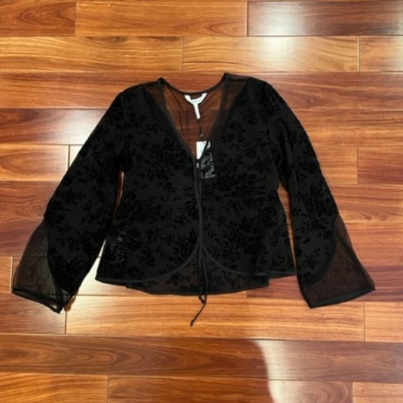 BCBGGeneration Tops - BCBG LACE TOP BLACK HOLIDAY CHRISTMAS NEW